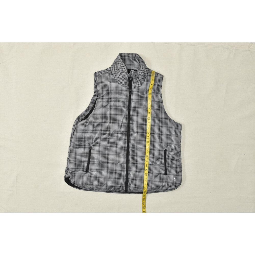 Torrid Active Black & White Plaid Puffer Vest Plus Size 1 Nylon Pockets - Picture 3 of 8